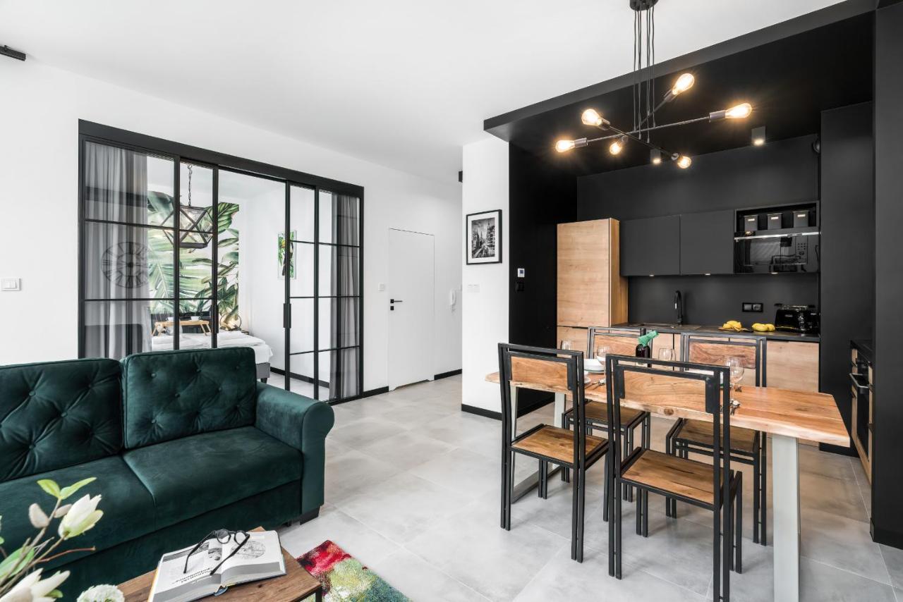 Apartments Poznan Chwaliszewo Residence With Free Garage By Noclegi Renters Exterior photo