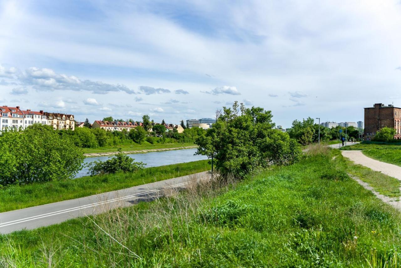 Apartments Poznan Chwaliszewo Residence With Free Garage By Noclegi Renters Exterior photo